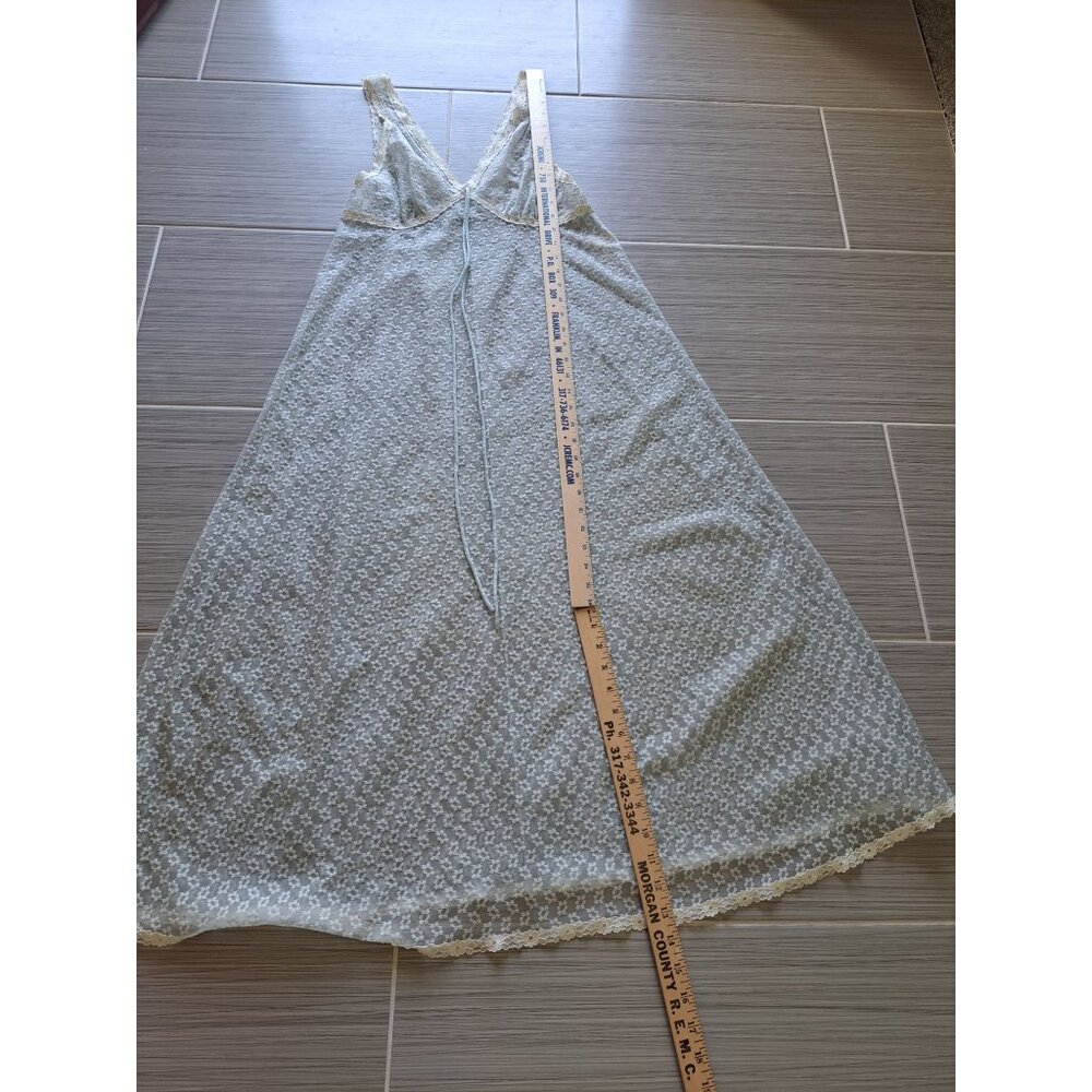 Vintage Penneys Gaymode Sheer Blue Floral Lace Nightgown V-Neck  Ivory Trim Med - Picture 9 of 10